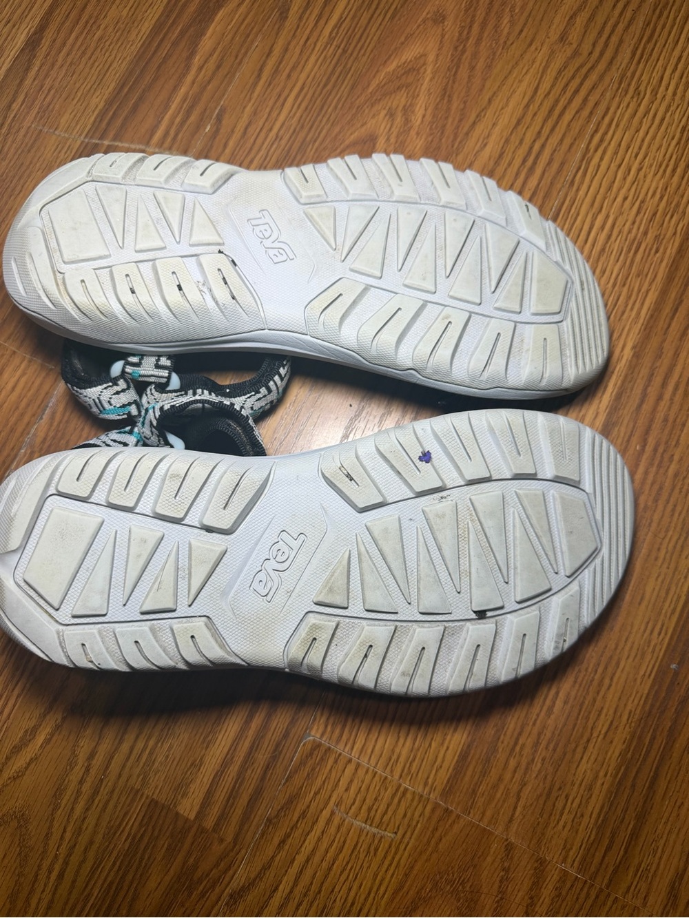Teva Hurricane XLT2 sandals Nouveau Glacier Grey Comfort Outdoor Water 10 - Picture 5 of 6